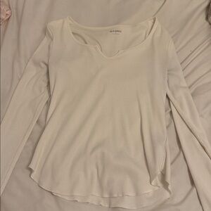 Old Navy Ivory Long Sleeve Tee